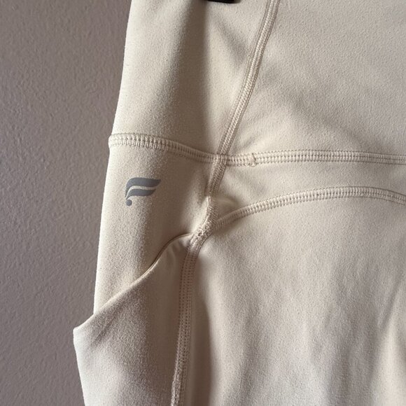 Women's L Fabletics Oasis PureLuxe High-Waisted Legging in Cream Puff - Picture 4 of 6